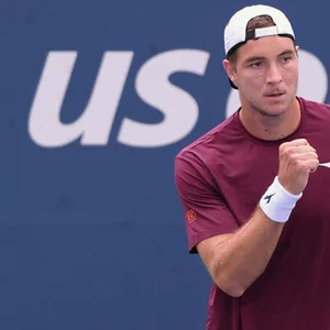 Jan-Lennard Struff zeigt die Faust