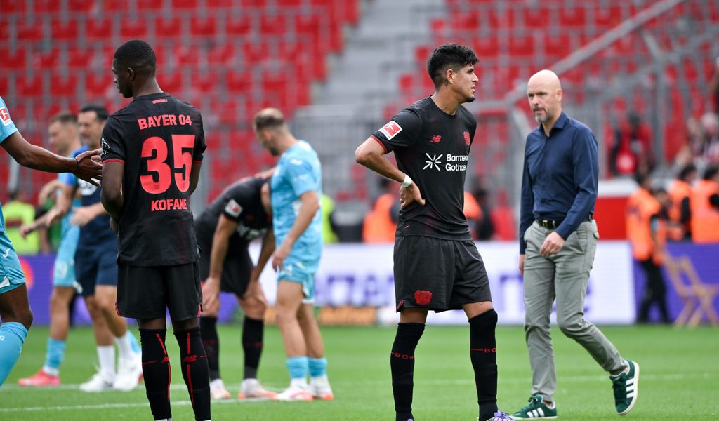 Doch-kein-Abschied-Leverkusen-Coach-plant-fest-mit-Abwehr-Star