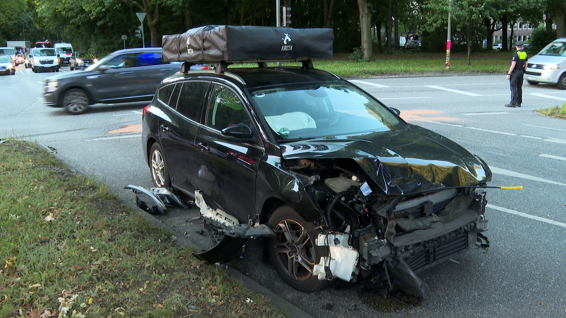 Unfall nach Ampelausfall auf der Kieler Straße – zwei Verletzte