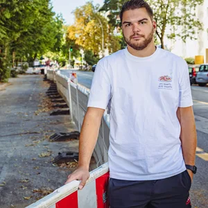 Lukas Lampe kann wegen der großen Baustelle in seiner Straße oft keinen Parkplatz mehr finden.