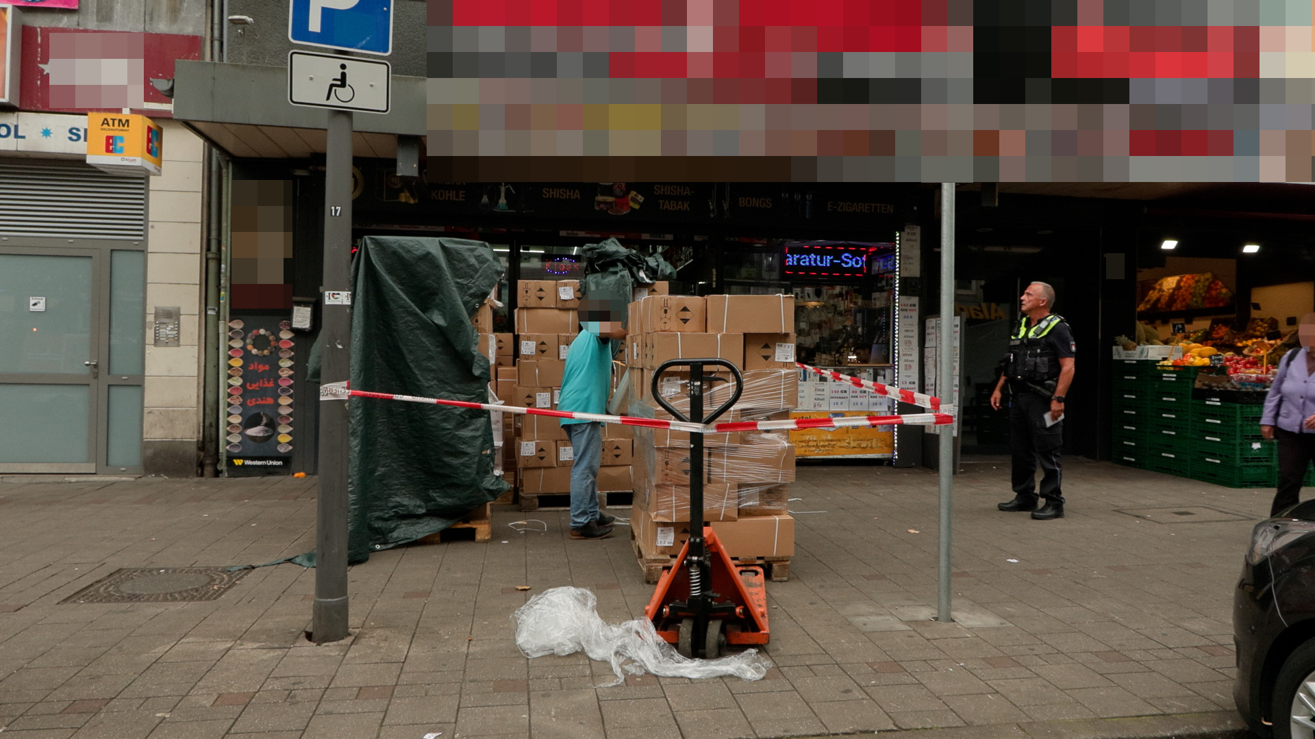Hohe Explosionsgefahr: Bezirksamt findet hoch entzündliche Gaskartuschen bei Lagerdurchsuchung