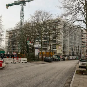 Ist das Haspa-Azubi-Wohnheim für den Gestank verantwortlich? Hier ein Bild vom Richtfest des Gebäudes im Februar 2024.