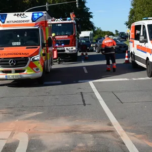 Schon wieder hat es auf der Kreuzung gekracht – die Ampel ist immer noch ausgefallen.