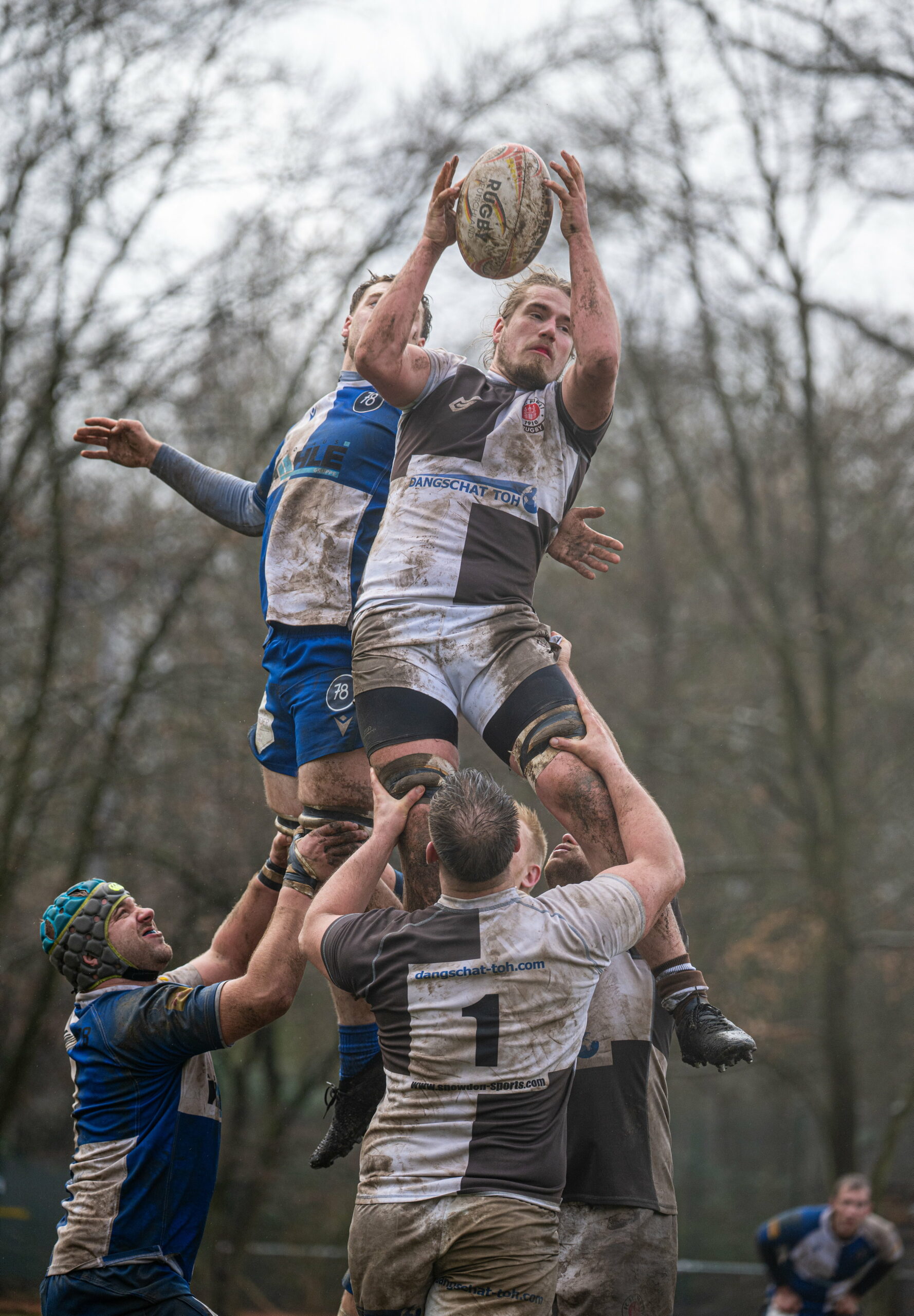 Rugby-Zweikampf von Nathan Delaloy