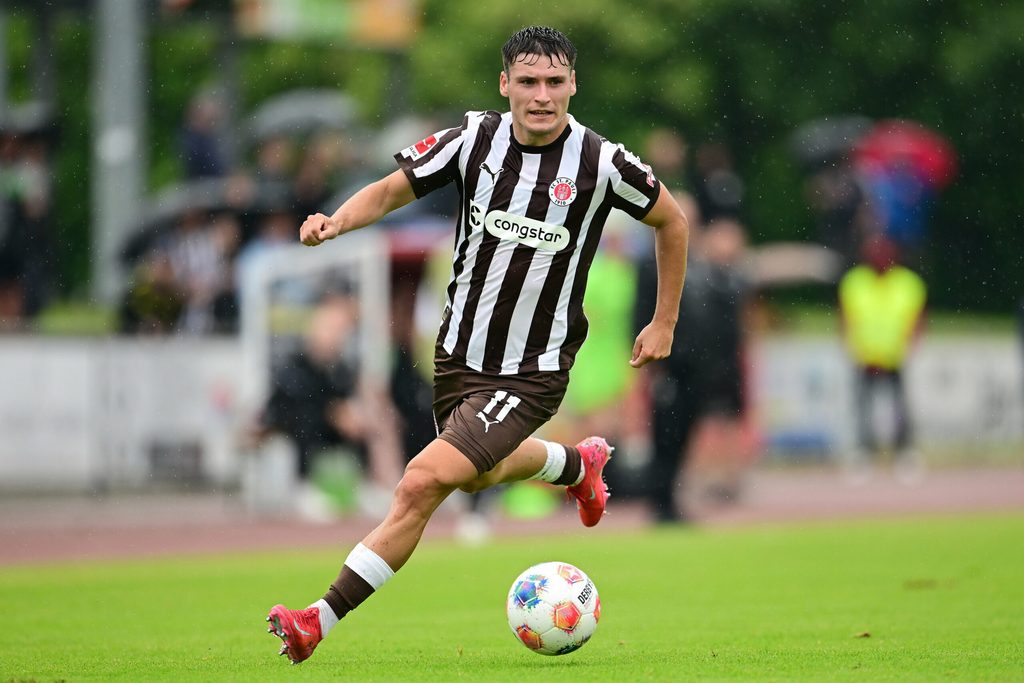 Arkadiusz Pyrka bei einem Spiel des FC St. Pauli