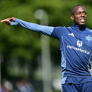 Jean-Luc Dompé im HSV-Training