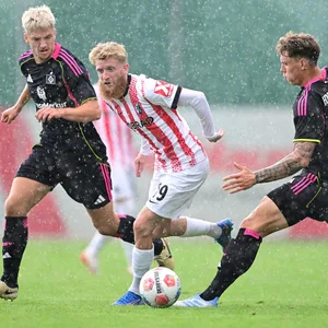 Noah Katterbach und Nicolai Remberg gegen Jan-Niklas Beste