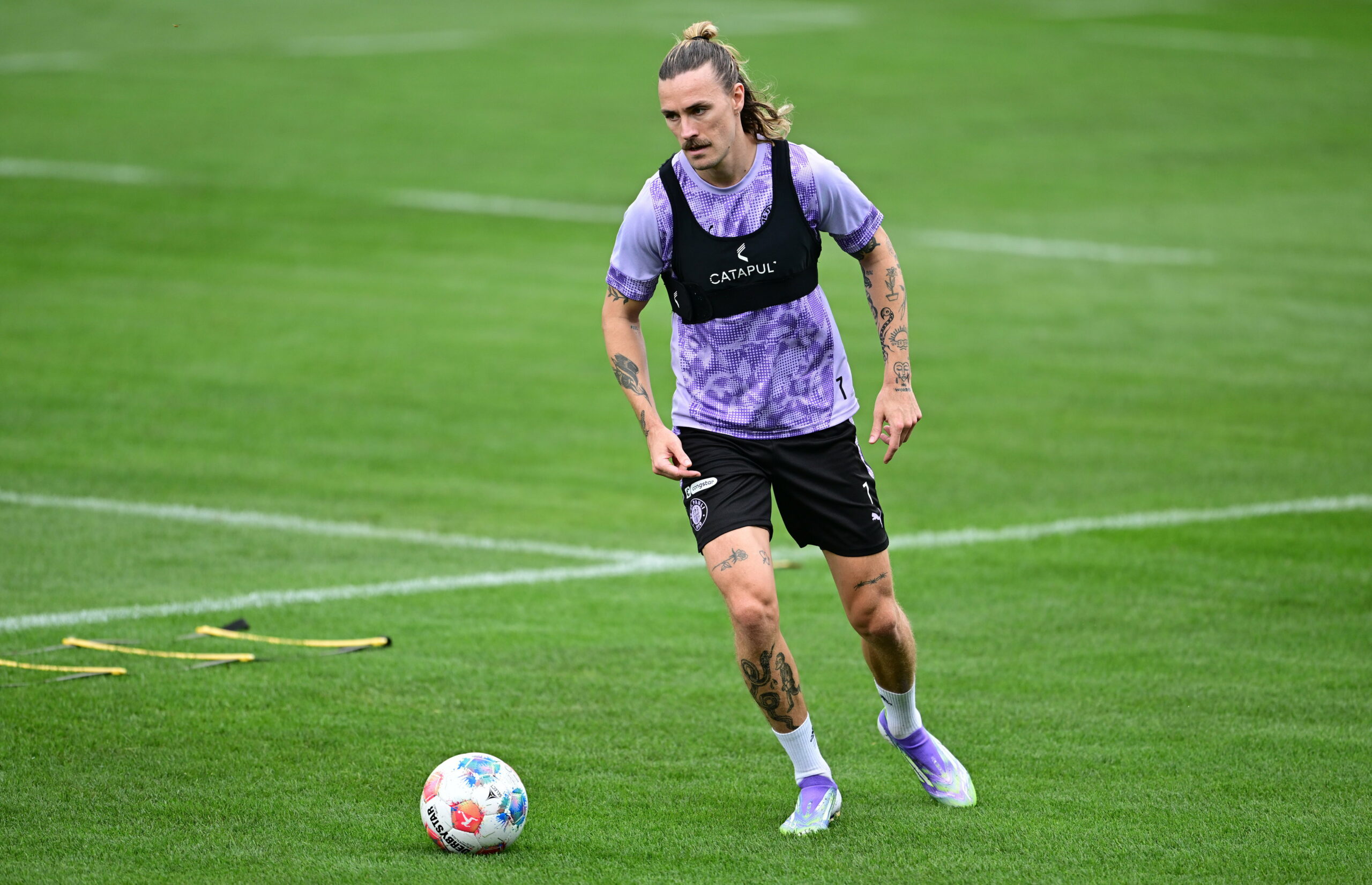 Jackson Irvine stand am Dienstag erstmals wieder eine komplette Einheit lang auf dem Trainingsplatz.
