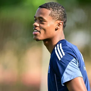 Warmed Omari bei seinem ersten HSV-Training