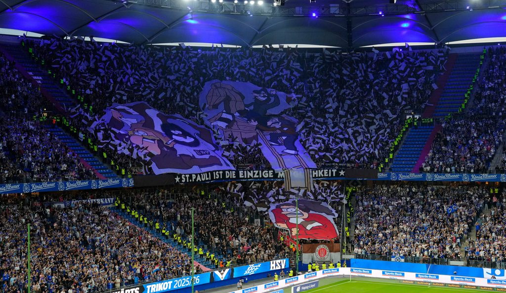 Die Choreo der St. Pauli-Fans vor Anpfiff