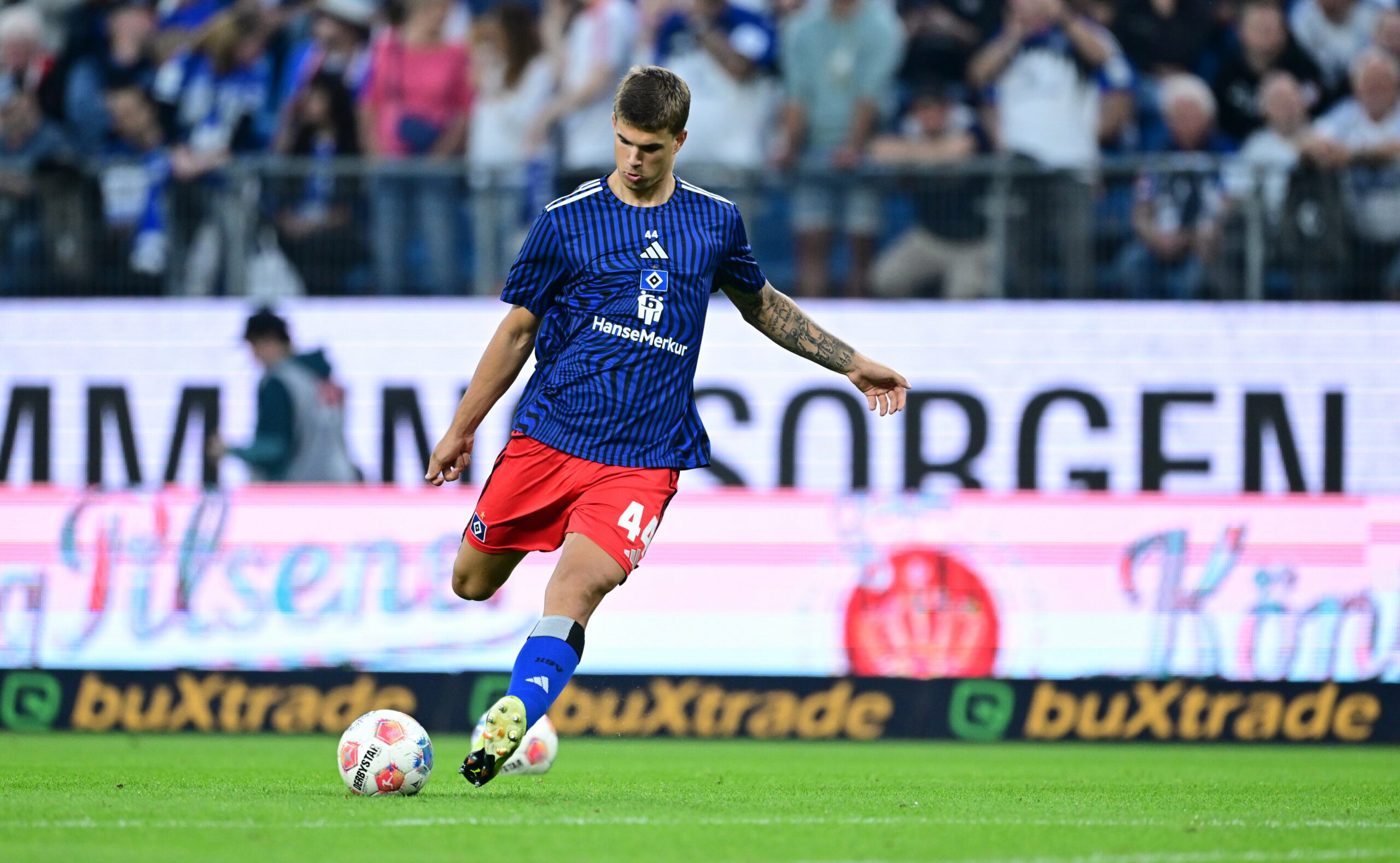 Luka Vuskovic macht sich warm