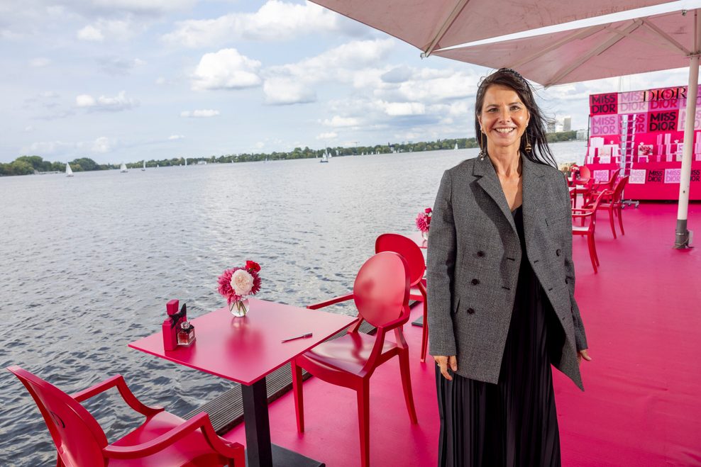 Kristina Rupp (46) ist Marketing-Direktorin von „Dior“-Beauty Deutschland. Sie erklärt, was hinter dem Konzept des Pop-up-Cafés steckt.