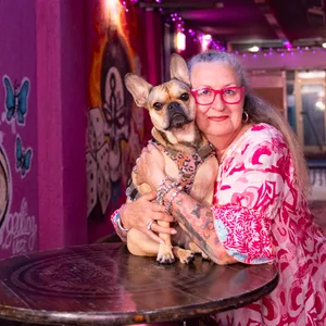 Kult-Wirtin Micky Hensel (59) kam mit 18 Jahren nach St. Pauli. Nun gibt sie ihre Bar ab.