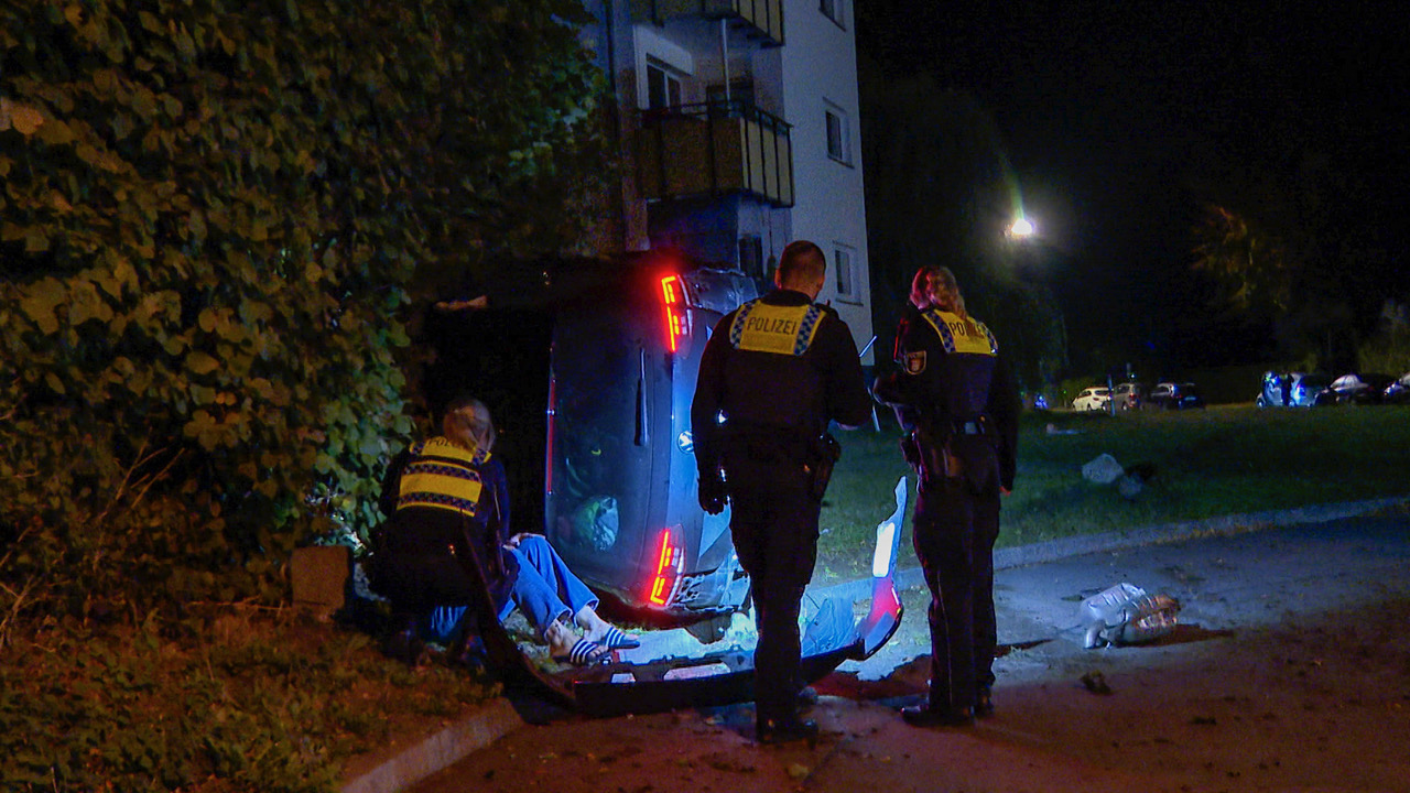 Farmsen-Berne überschlag unfall auto