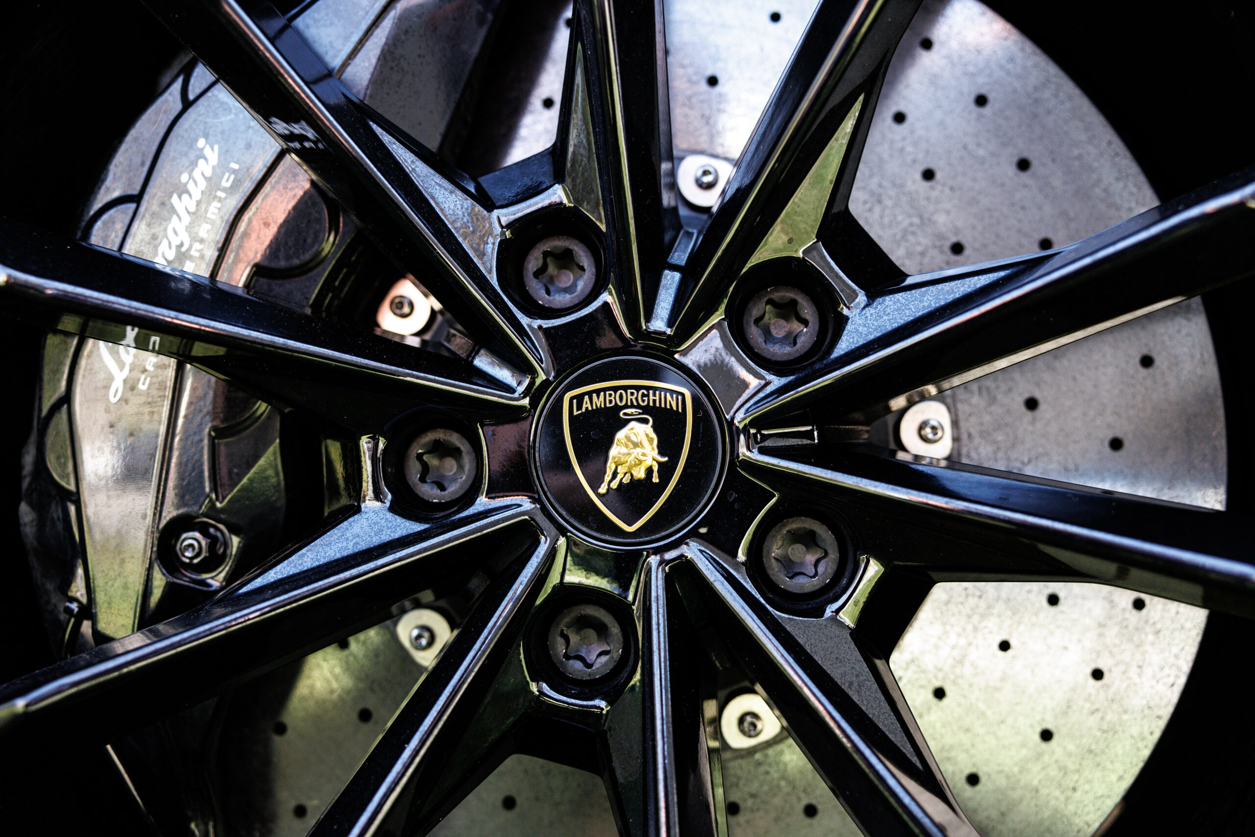 Die Felge eines Lamborghini (Symbolbild).