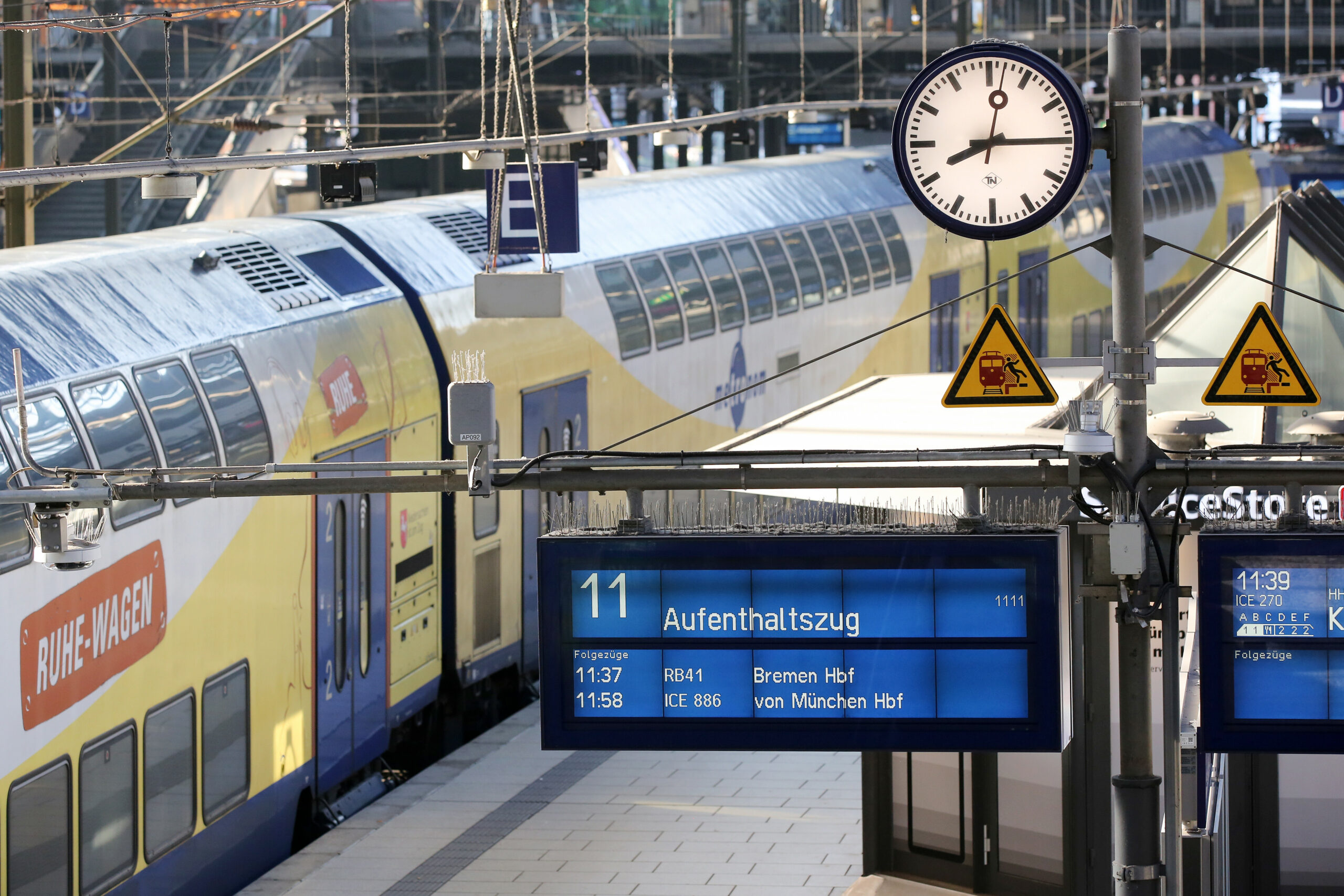 Mann zieht im Hauptbahnhof im Metronom Notbremse und liefert ungewöhlchen Grund dafür