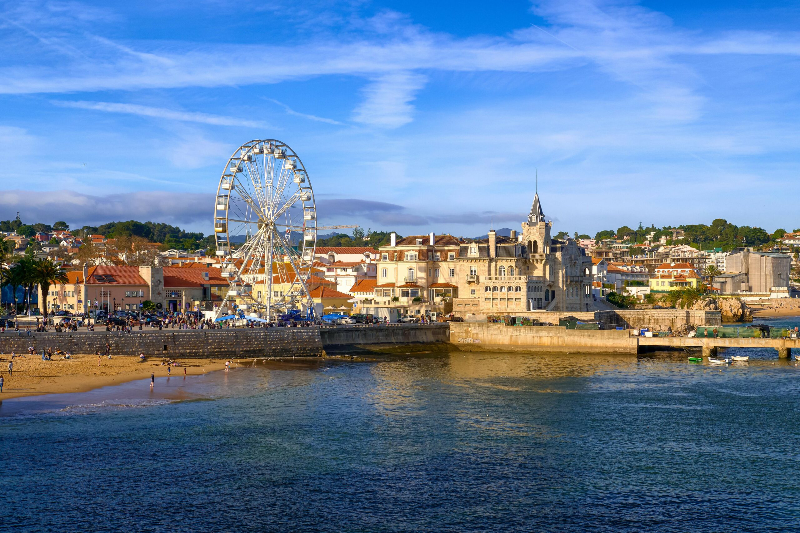 Blick auf Cascais, Portugals Küstenstadt in der Nähe von Lissabon