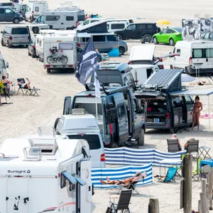Autos am Strand