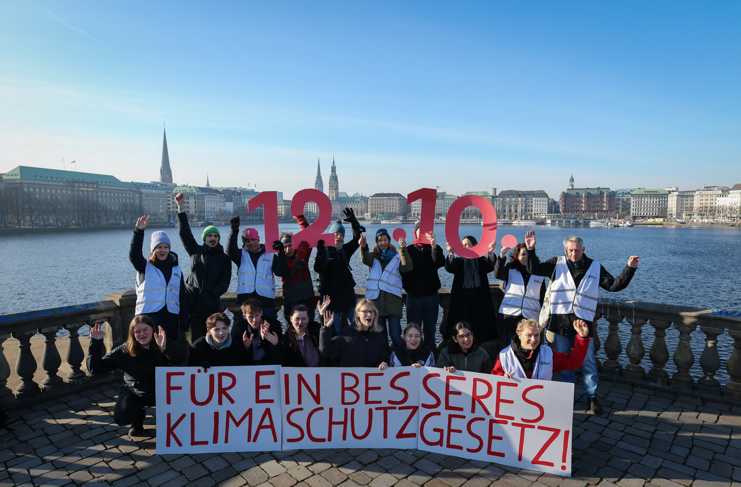 Am 12. Oktober können Hamburger:innen per Volksentscheid über ein neues Klimagesetz für Hamburg abstimmen.