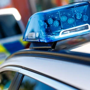 Im Norden: Vater beauftragt Sohn die Schwester zu töten doch der wendet sich an die Polizei