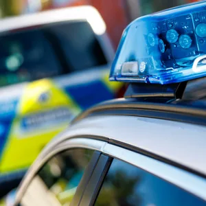 Ladendieb attackiert Detektiv mit Cuttermesser – Großfahnungn Rstocker Baumarkt un