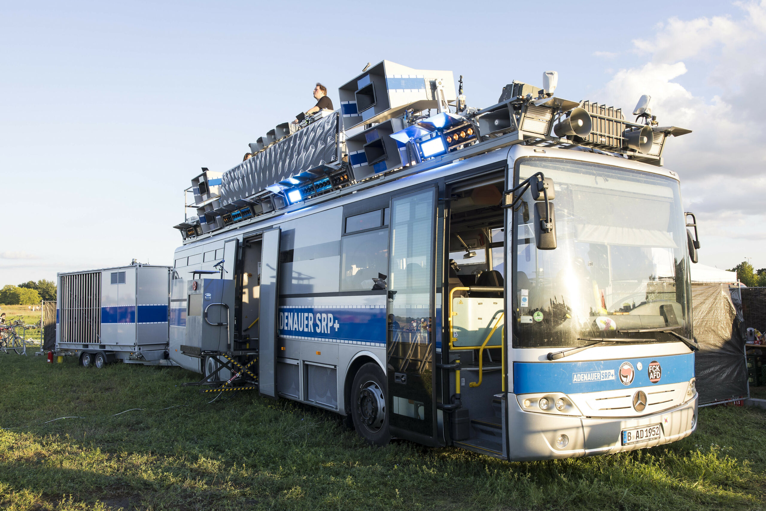 Adenauer SRP+ Bus
