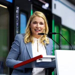 Evelyn Palla, Vorständin Regionalverkehr der Deutschen Bahn AG.