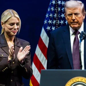 Donald Trump hat seine Justizministerin Pamela Bondi angewiesen, stärker gegen seine politischen Gegner vorzugehen.