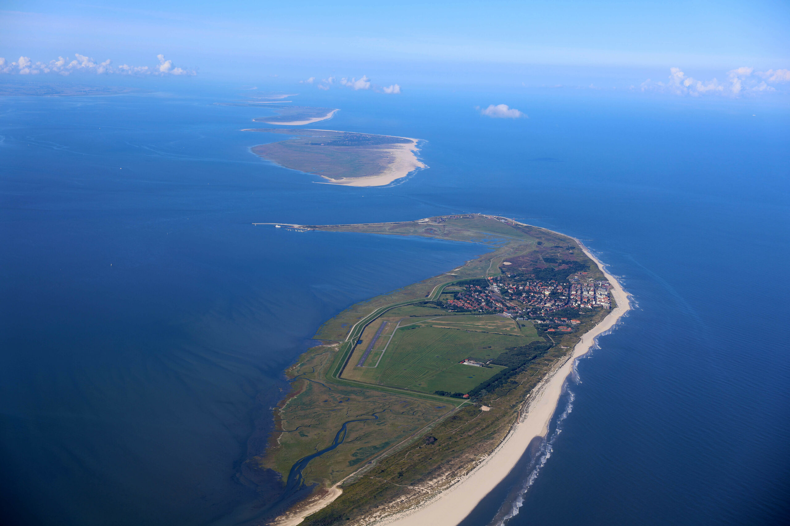 Luftbild Wangerooge und ostfriesische Inseln