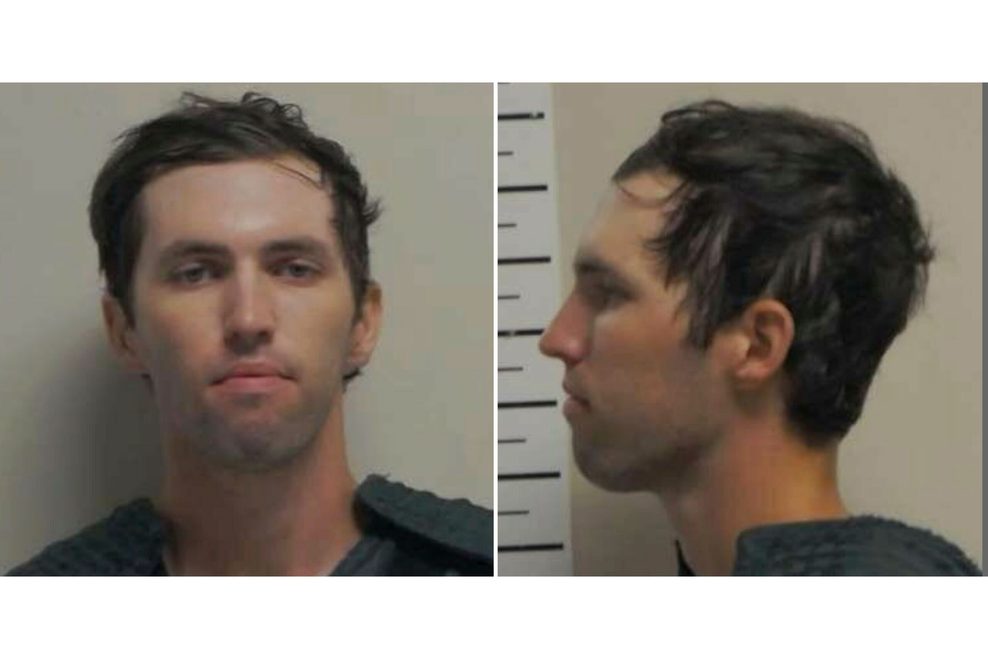Diese vom Büro des Gouverneurs von Utah veröffentlichte Bildkombo zeigt Tyler Robinson. Er soll der Mann sein, der den rechten US-Aktivisten Kirk erschossen hat.