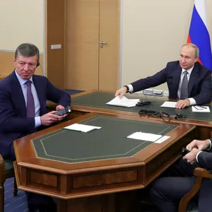 Kremlchef Putin mit Kosak (l.) und Nowak.
