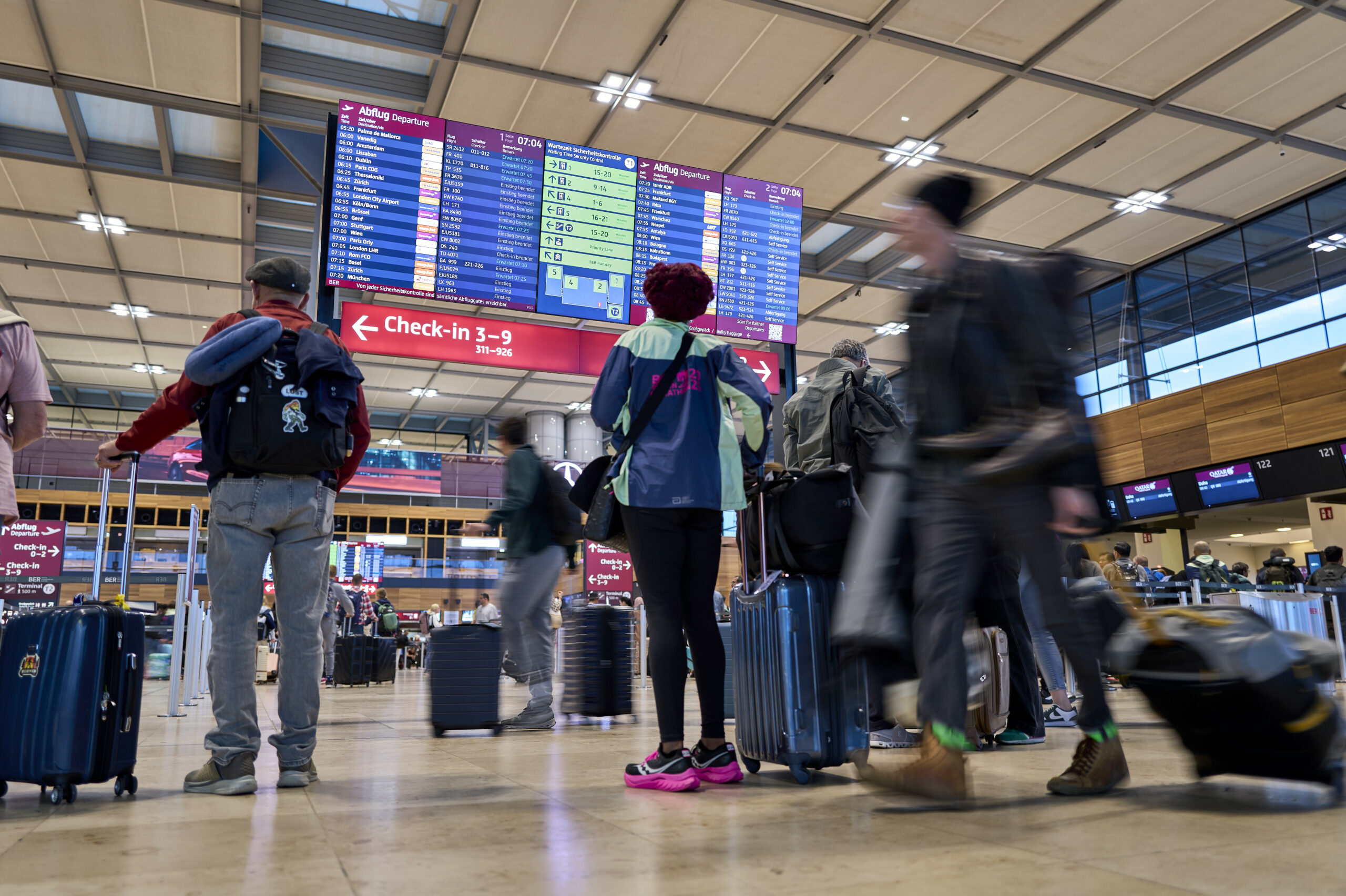 Nach Hackerangriff: Noch immer herrscht am Flughafen BER Chaos. (Archivbild)