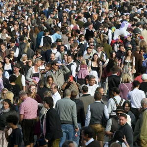 Menschenmenge auf Oktoberfest