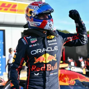 Max Verstappen jubelt nach dem Qualifying in Monza