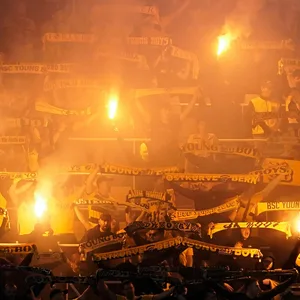 Young Boys Bern Fans mit Pyrotechnik