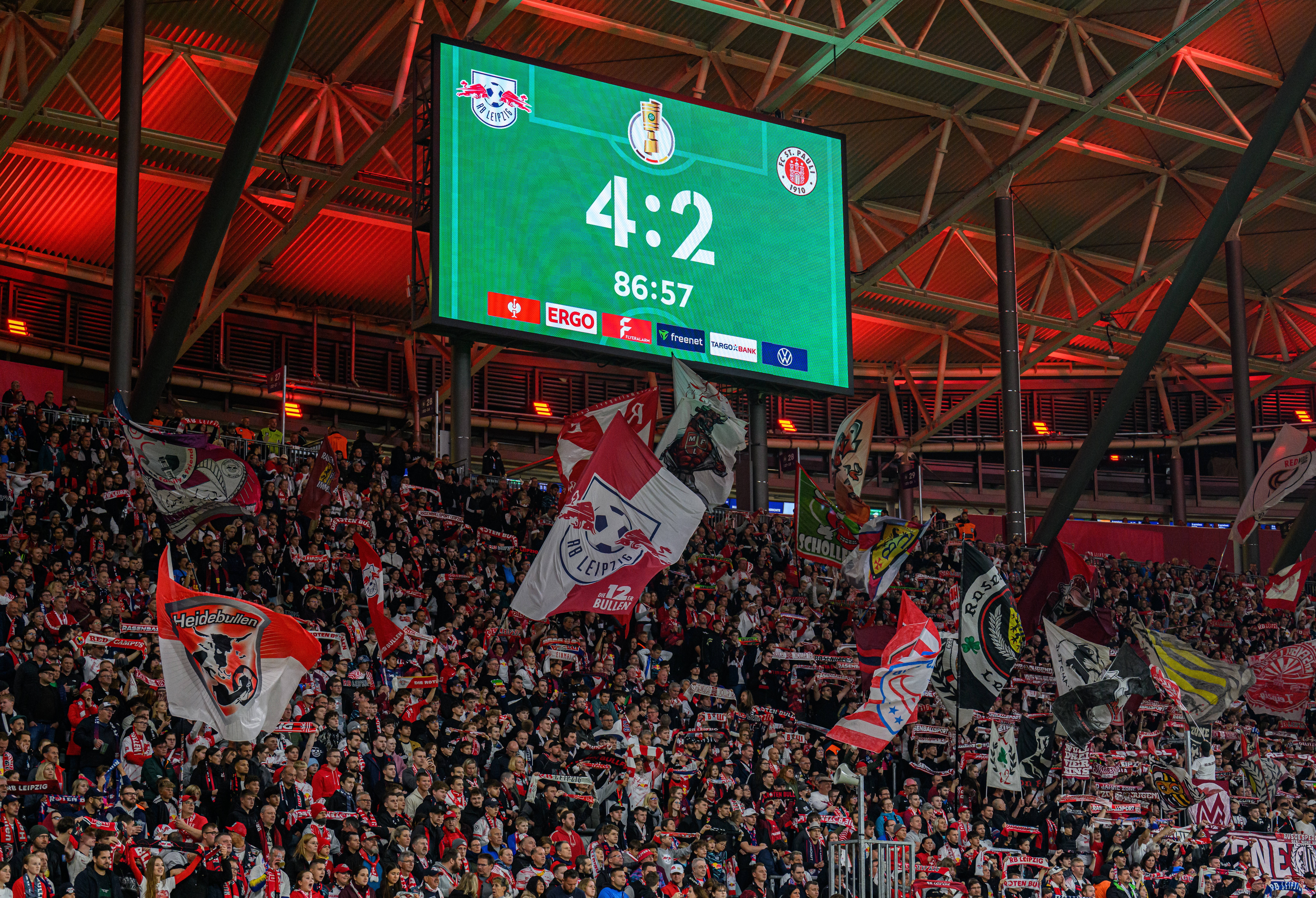 Anzeigetafel beim Pokalspiel in Leipzig