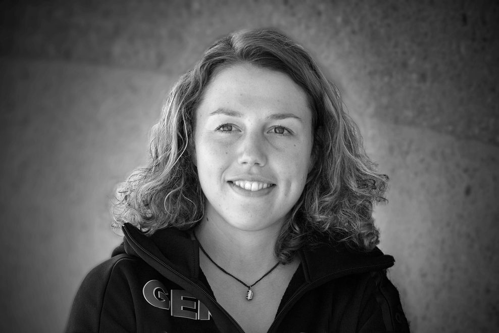 Schwarz-Weiß-Portrait von Laura Dahlmeier