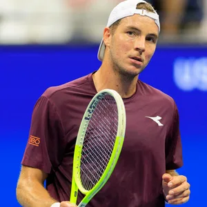 Jan-Lennard Struff guckt enttäuscht