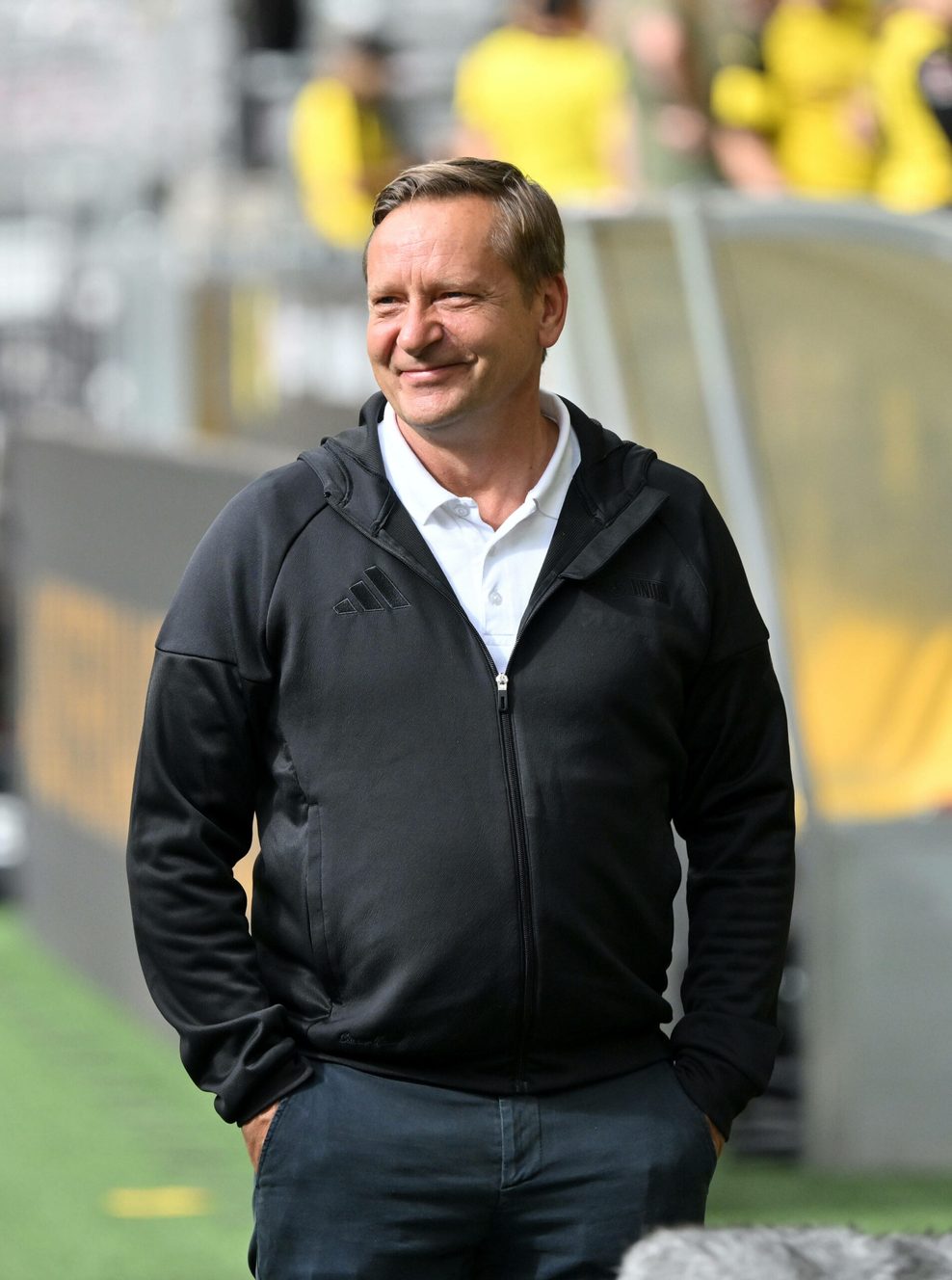 Horst Held in Sportjacke gekleidet.