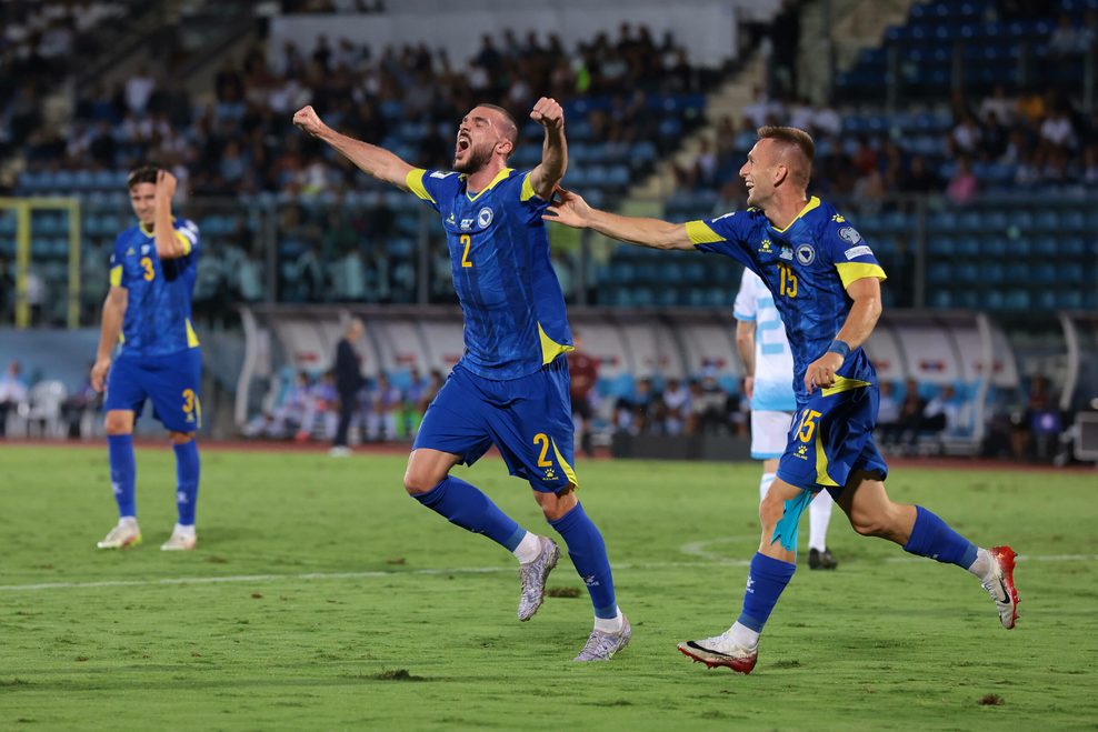 Nihad Mujakic freut sich über sein 5:0 für die Bosnier.