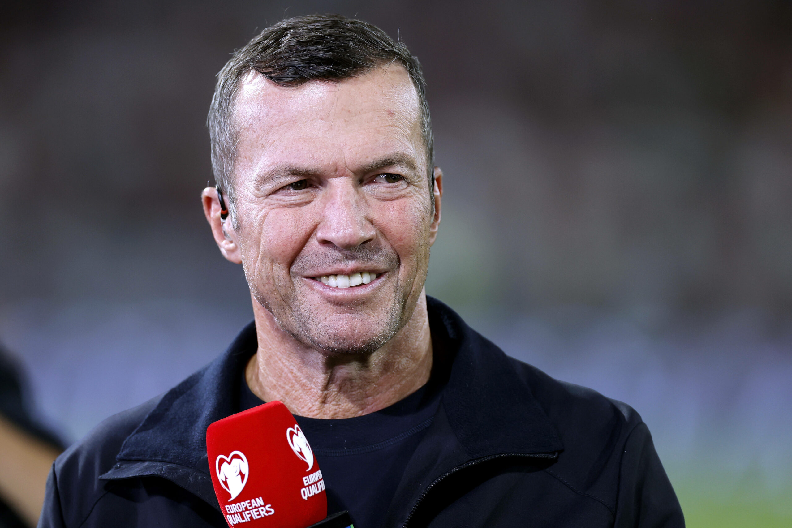 Lothar Matthäus am TV-Mikrofon