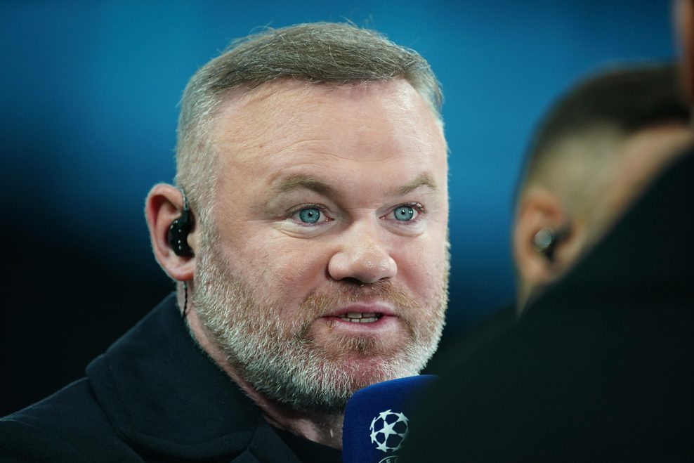Wayne Rooney am Champions League Mikrofon