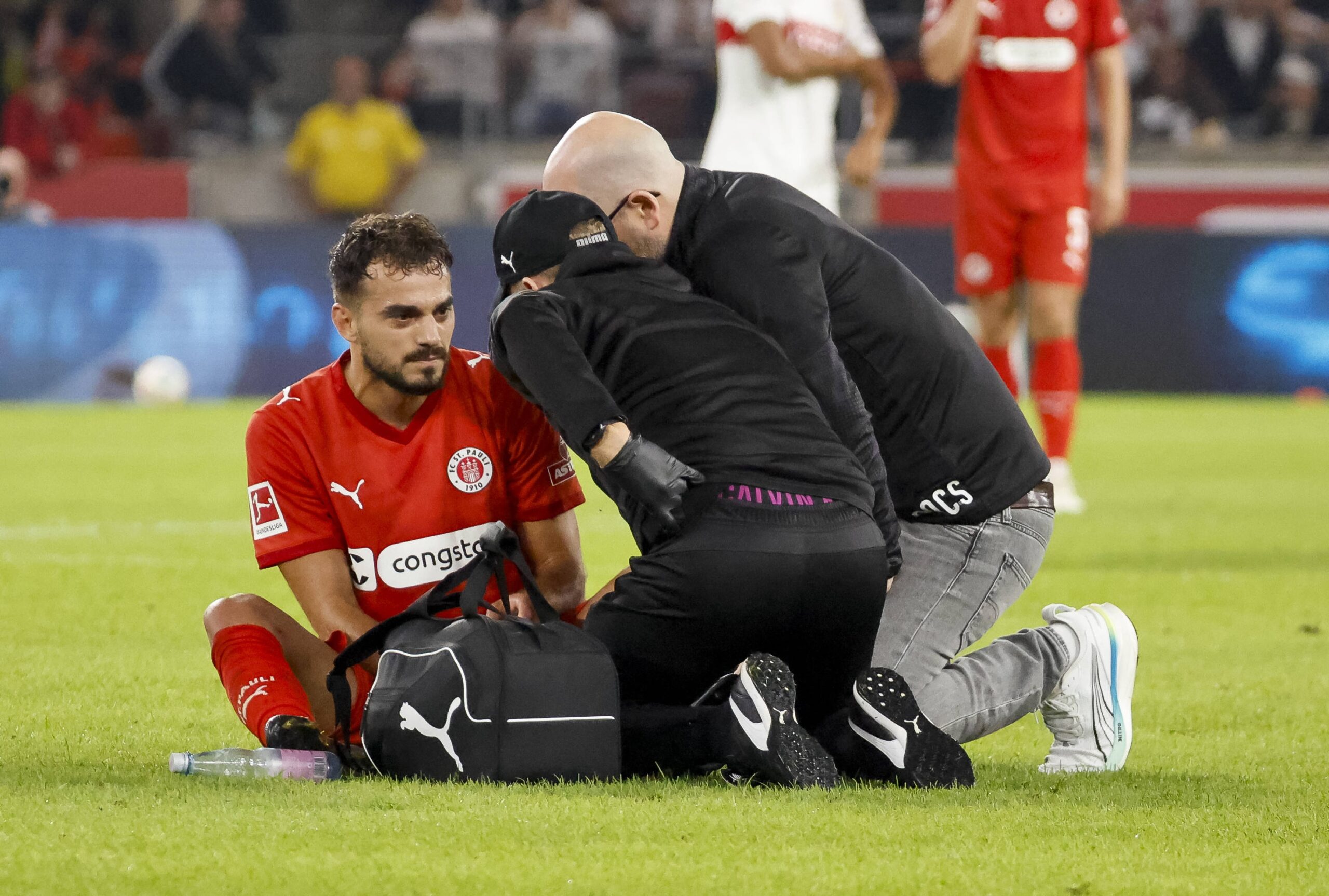 Danel Sinani wird behandelt