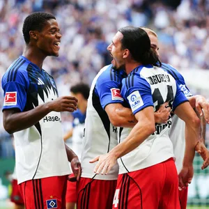 Rayan Philippe jubelt