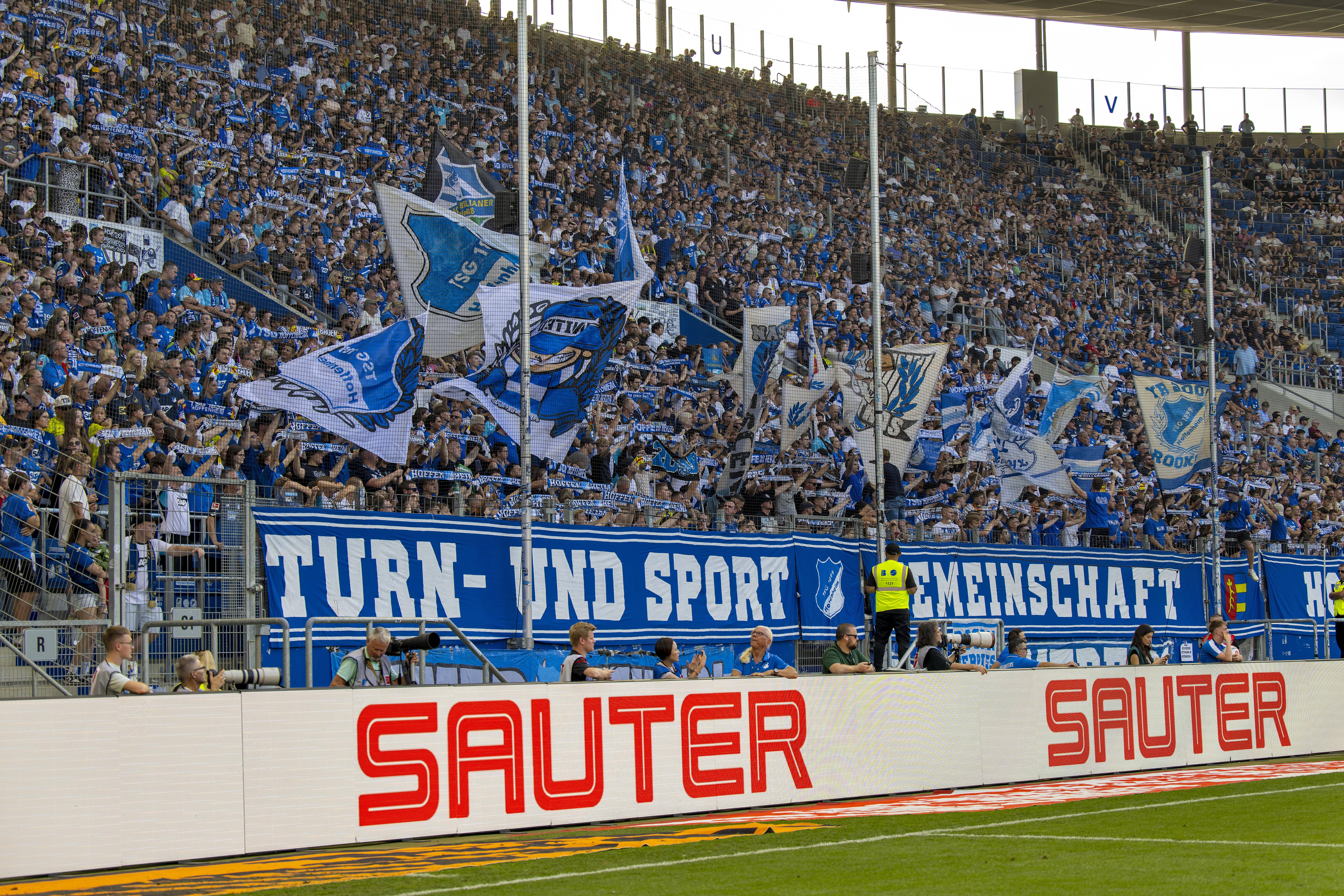 Die Hoffenheimer Fankurve beim Spiel gegen den FC Bayern