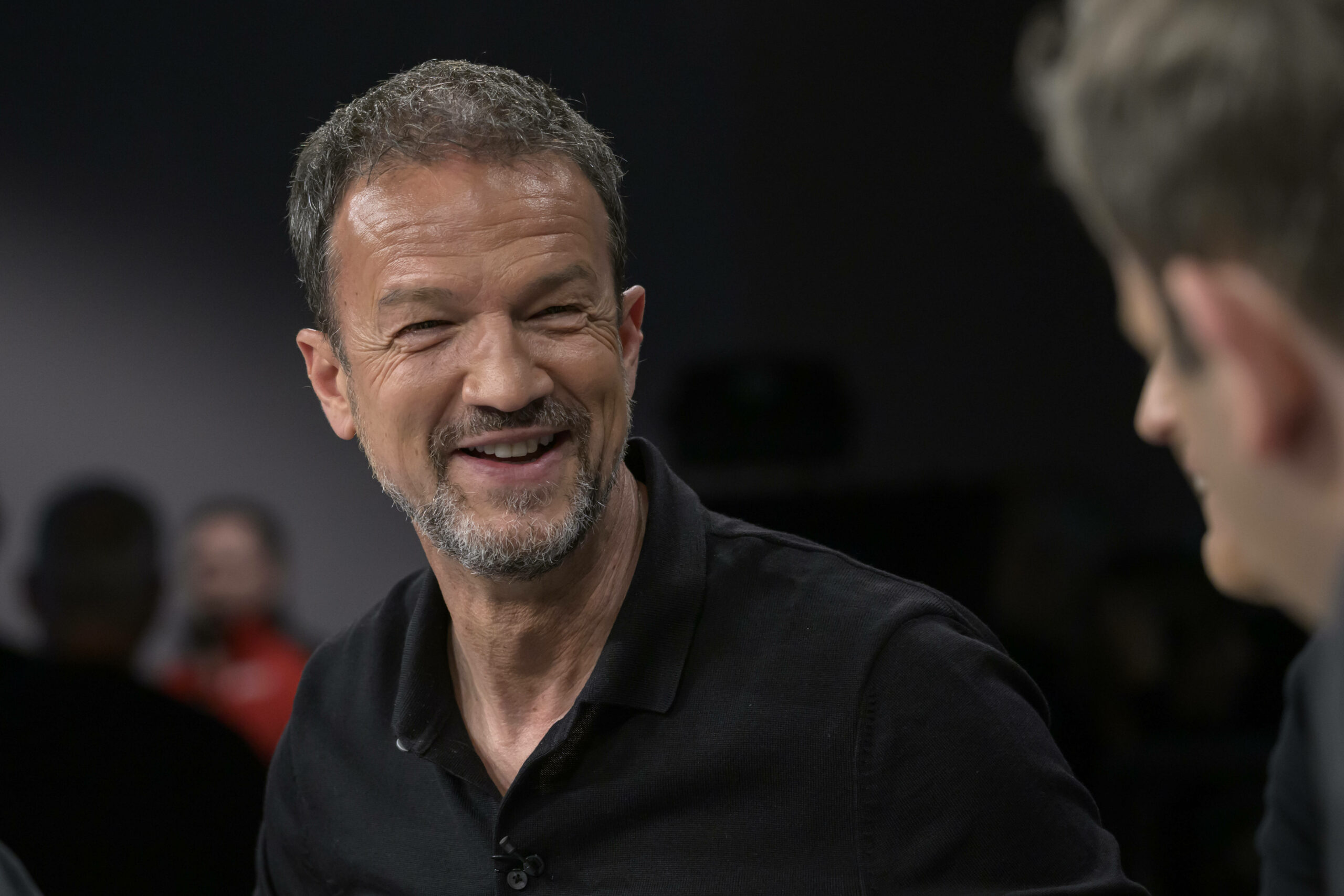 Fredi Bobic lacht
