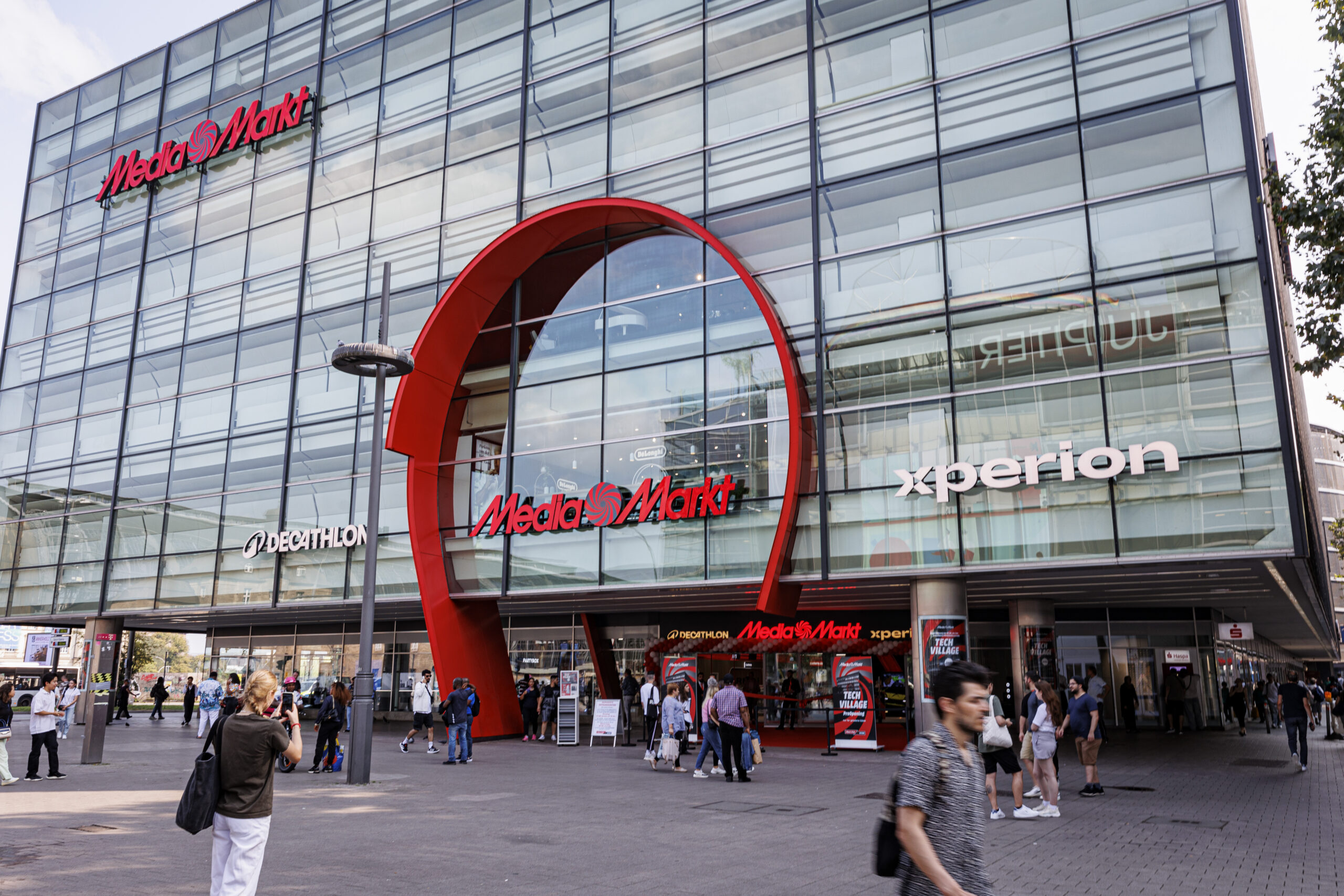 Das Bundeskartellamt gibt grünes Licht: Auch die MediaMarkt-Filiale in der Innenstadt könnte bald zum chinesischen Konzern JD.com gehören.