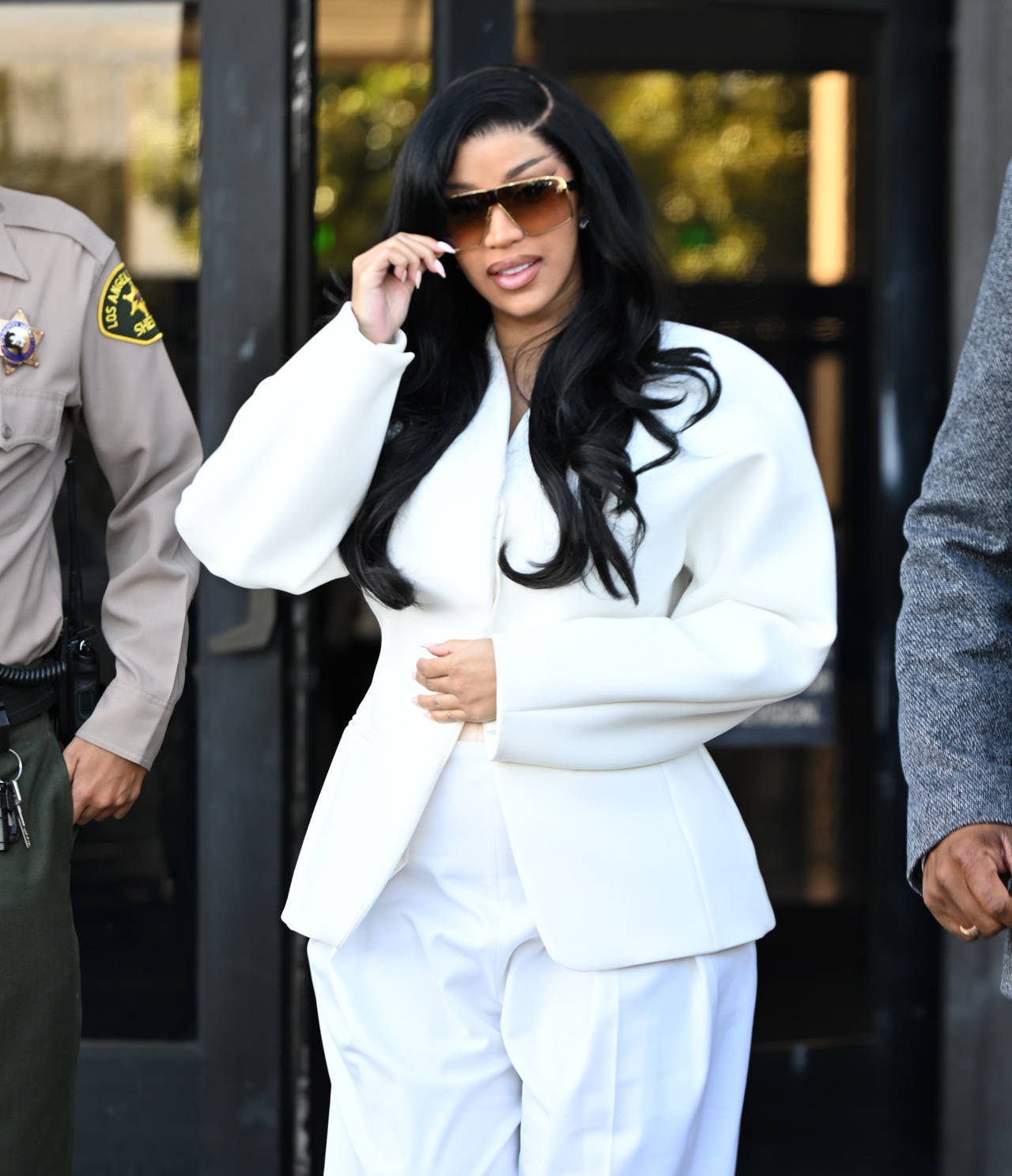 Cardi B verlässt das Gericht in Los Angeles