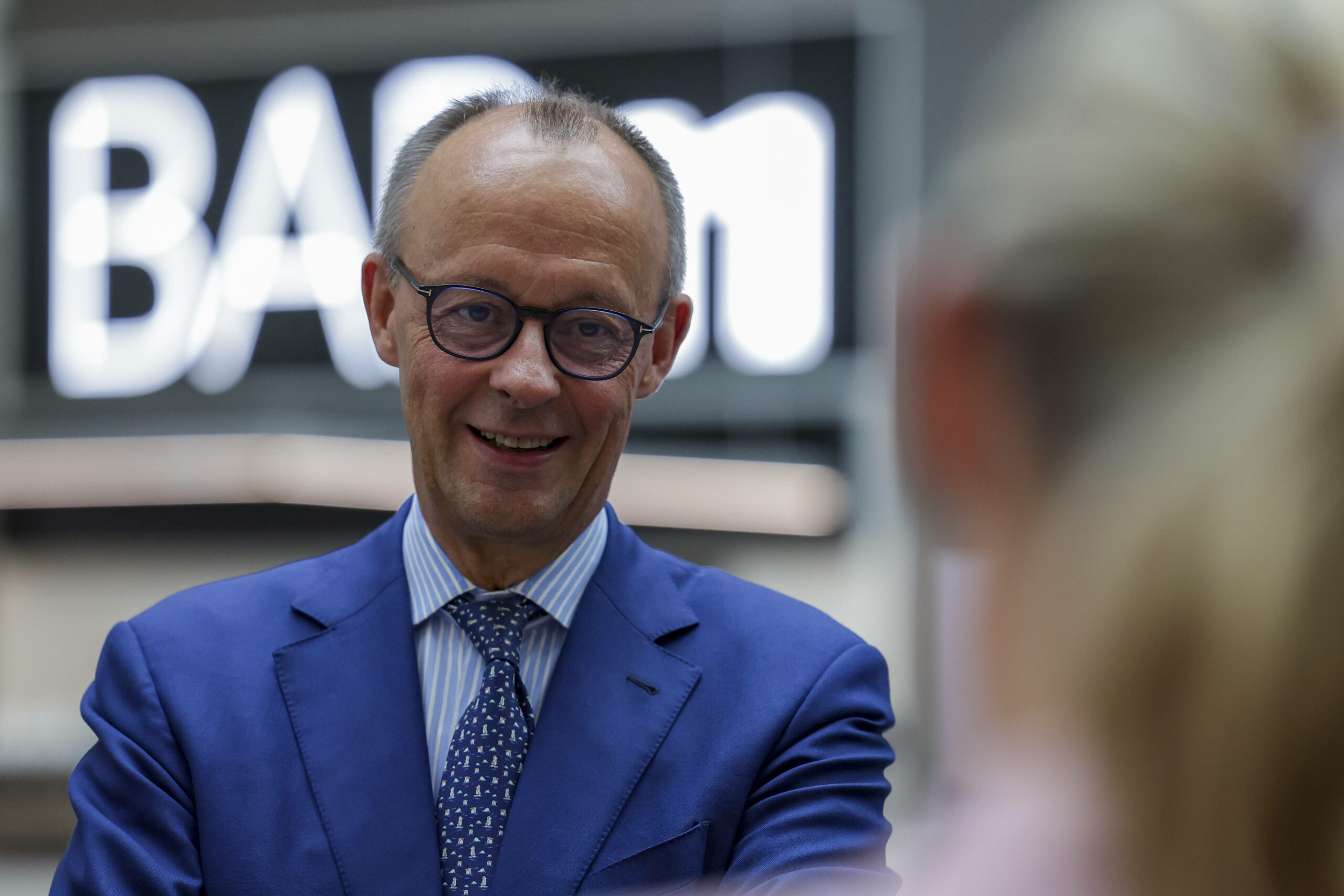 Bundeskanzler Merz besucht Werk der Henkel AG