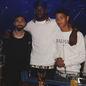 HSV-Profis bei einem Konzert